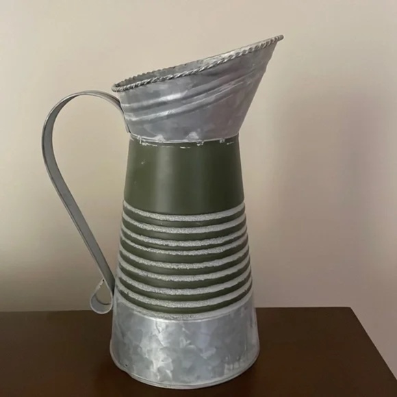 Distressed Galvanized Metal Pitcher 10 inches - Picture 1 of 6